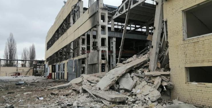 Кабмин ускоряет эвакуацию предприятий на запад Украины