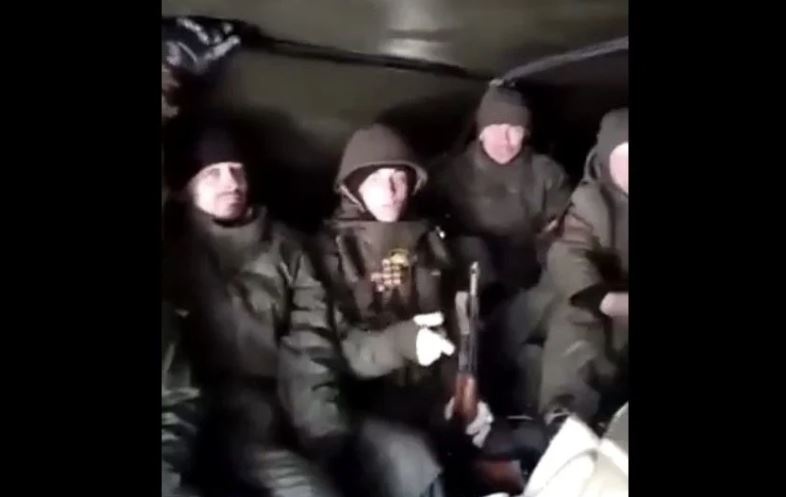 "Нас кинули", – "мобилизованные" на Донбассе под Сумами требуют вернуть их домой