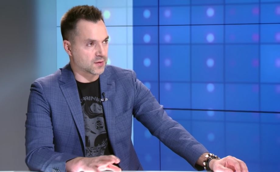 "Потери немалые", - Арестович объяснии, почему не называют число погибших украинцев