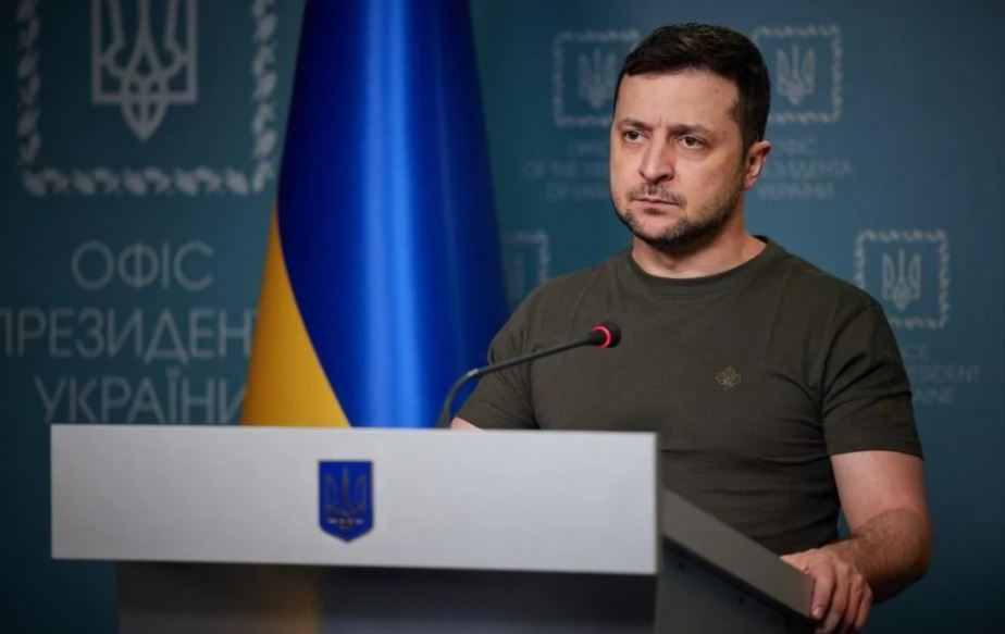 Больше не генералы: Зеленский  наказал двух предателей Украины