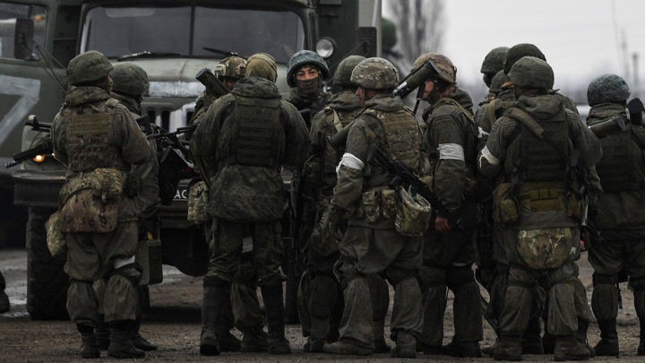 Россия продолжает стягивать войска на Донбасс - Минобороны Великобритании