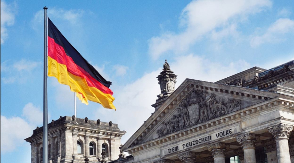 Германия высылает 40 сотрудников посольства РФ