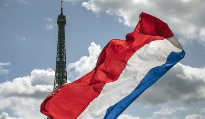 Около 30 российских дипломатов вышлет Франция