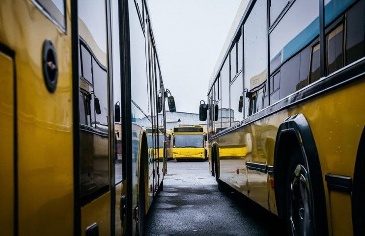 В Киеве частные перевозчики постепенно выходят на маршруты