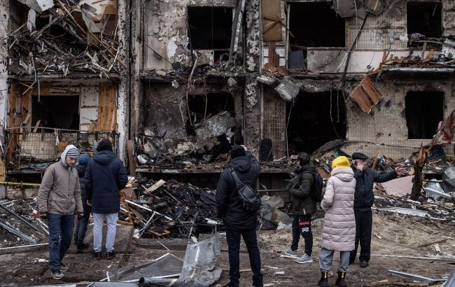 В Киеве повреждены 208 жилых домов