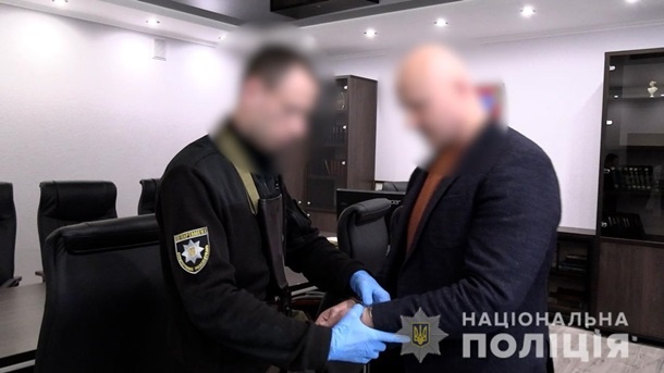 В Винницкой области мэр города Немиров задержан за стрельбу из автомата у себя в кабинете