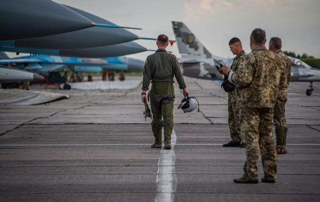 Из плена РФ вернулись два украинских военных пилота