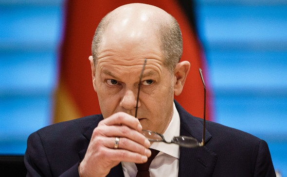 Из-за нежелания предоставлять Украине тяжелое оружие канцлера Германии могут снять с должности - Spiegel