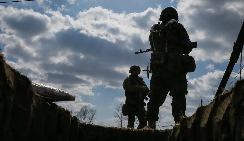 Российские оккупанты ведут атаки на Луганщине по третьему направлению