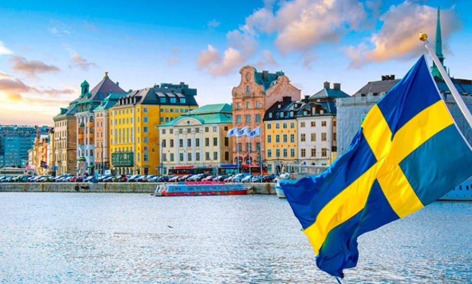 Швеция требует от ЕС компенсацию за отданные Украине старые шлемы