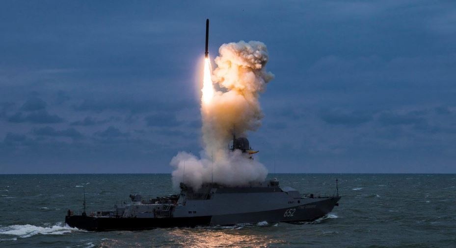 В Черном море корабли РФ имеют еще 28 ракет типа "Калибр"