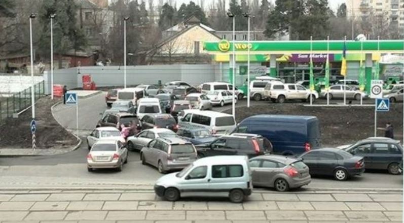 Дефицит не только в Киеве: где еще нет бензин