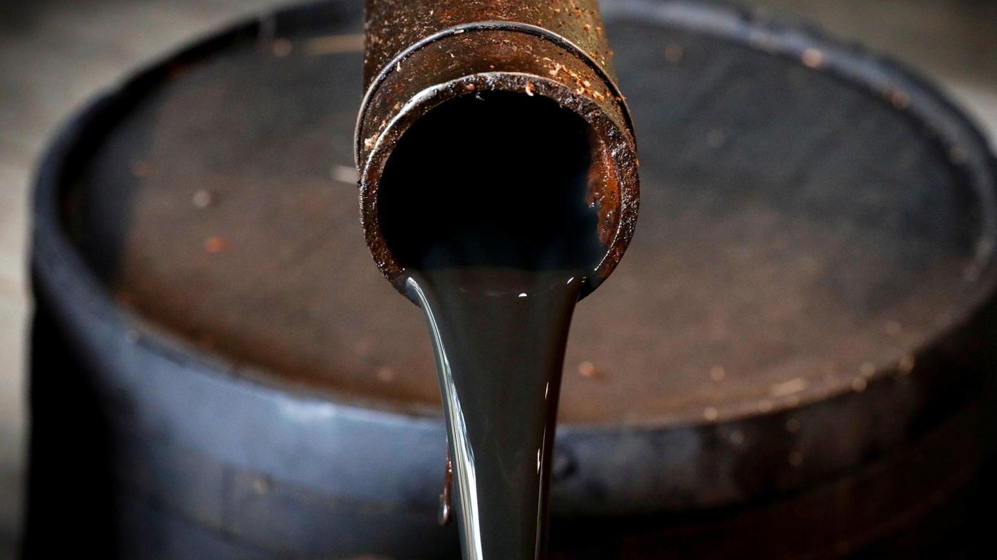 Покупателей не нашлось: Россия не смогла продать нефть за рубли
