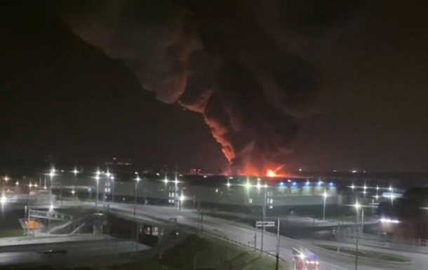 В Подмосковье произошел масштабный пожар на складе