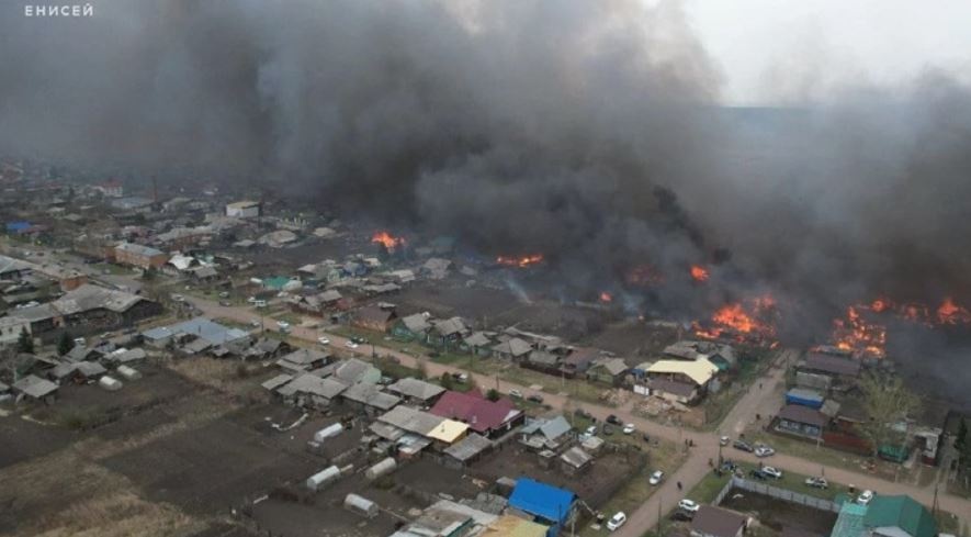 Россия выгорает целыми поселками и городами: страну охватили масштабные пожары