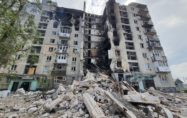 Враг 15 раз открывал огонь по жилым кварталам и инфраструктуре Луганской области - Гайдай