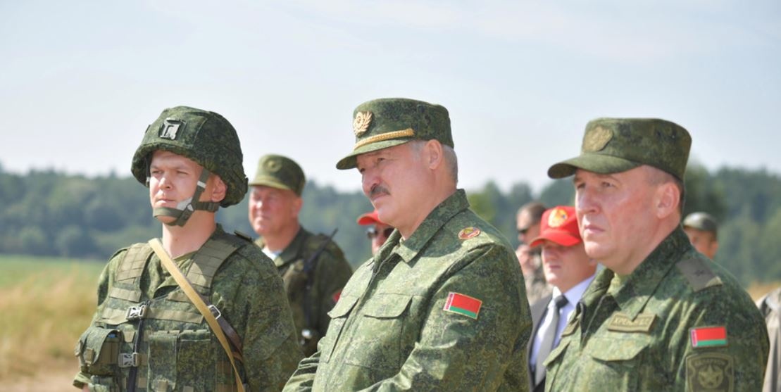 "Учитесь!" Лукашенко восхитился тактикой ВСУ против войск Путина