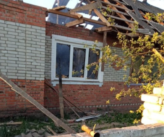 Россия обстреляла Сумщину из "Градов", поврежден жилой дом