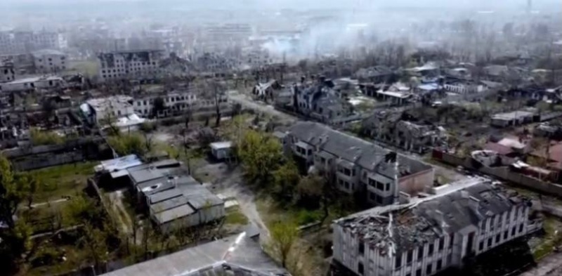 Рубежное стало вторым Мариуполем: кадры разрушений в городе