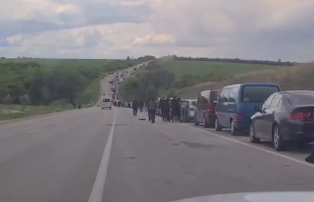Российские оккупанты препятствуют эвакуации людей из Энергодара