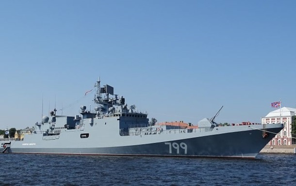 Российский фрегат "Адмирал Макаров" выдвинулся в сторону Одессы