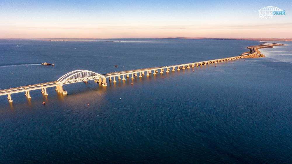 Арестович рассказал, как можно уничтожить Крымский мост