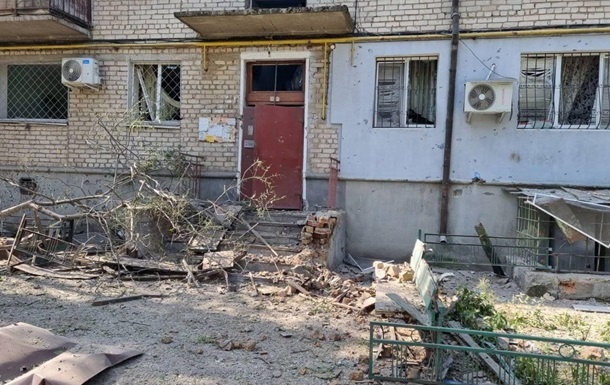 Обстрел жилых кварталов Николаева: один из горожан погиб, шестеро получили ранения