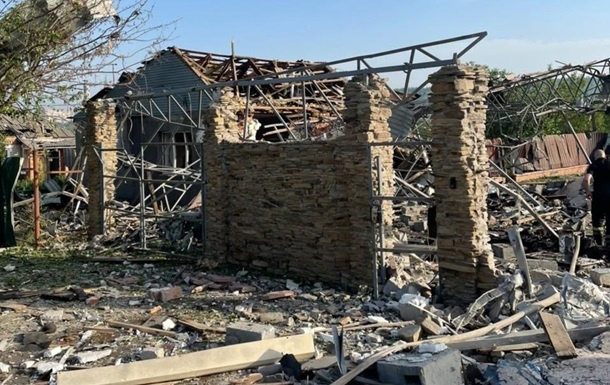 По Славянску нанесен ракетный удар: разрушены и повреждены жилые дома