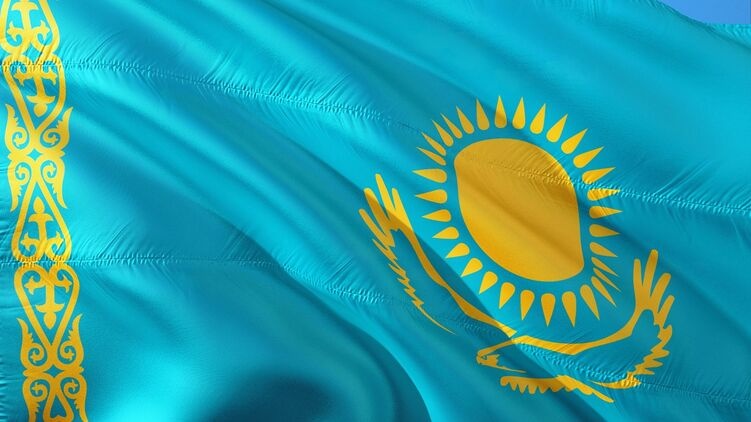 Назарбаева лишили статуса "елбасы"