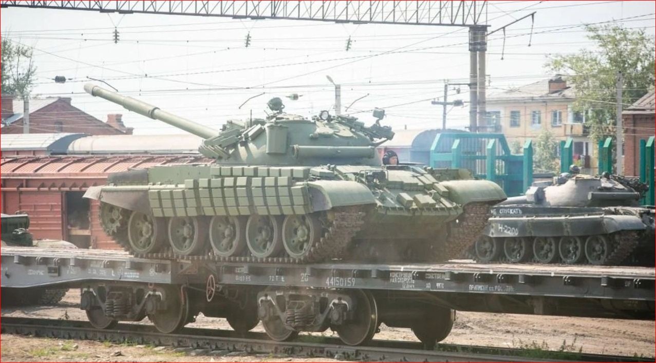 Россияне не учли ошибок: превращают танки в "мангалы"