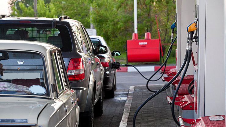 Эксперт назвал справедливую цену на топливо: сколько будет стоить бензин