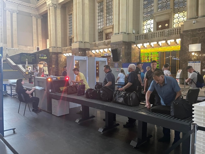 На ж/д вокзале Киева установили систему безопасности как в аэропорту