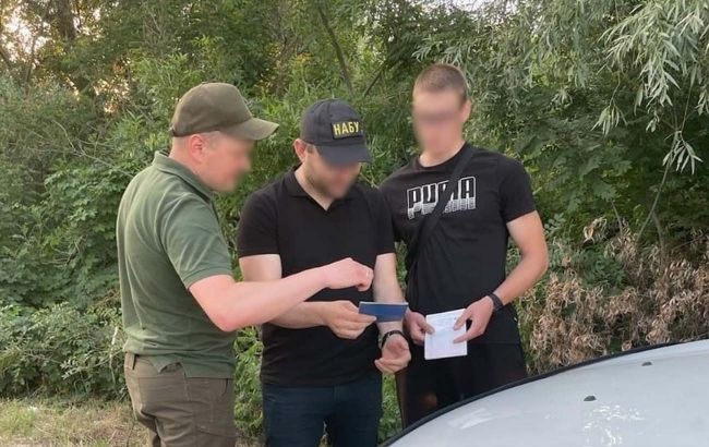 В Одесской области разоблачили иностранца, который за $3000 вывозил за границу мужчин призывного возраста