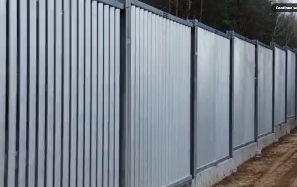 В Польше закончили строительство части "стены" на границе с Беларусью
