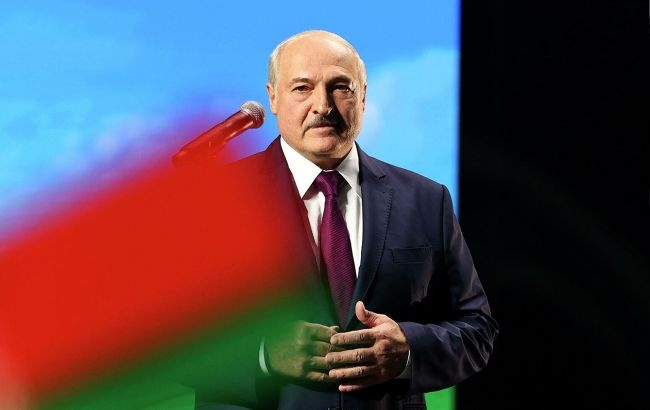 "Ніхто не знає, чим там закінчиться": Лукашенко назвав війну в Україні "початком переділу світу"