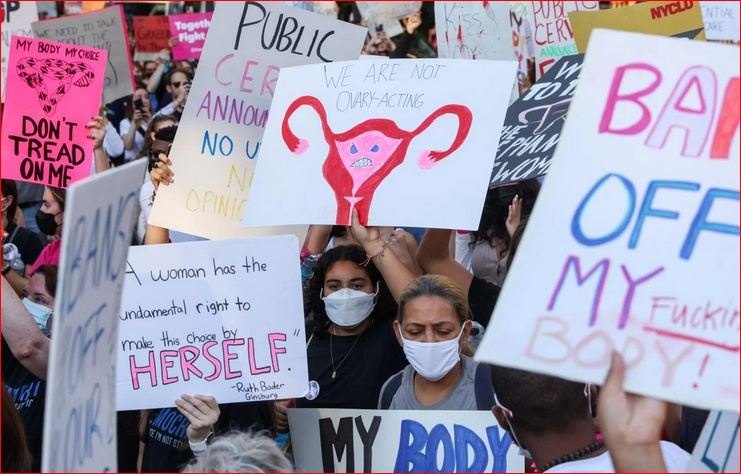 Верховный суд США отменил право женщин на аборт