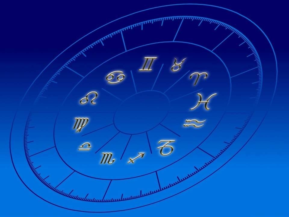 Астрологи назвали самых преданных друзей по знаку зодиака