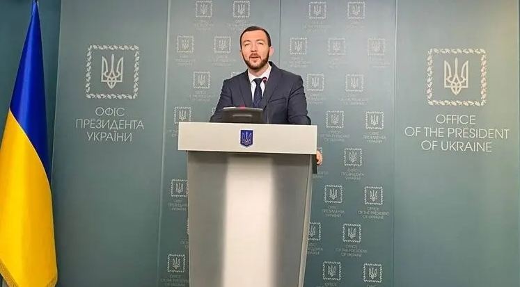 Послание Путину: если Зеленский хочет к кому-то обратиться, делает это публично