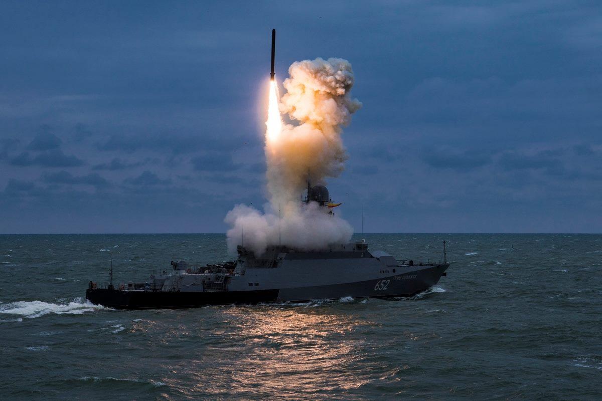 В Черном море увеличилась корабельная группировка врага: сколько "Калибров" угрожают Украине