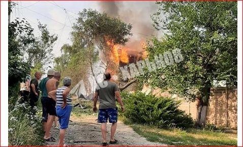 Удар по Харькову: есть погибшие и раненые, в одном районе начались пожары
