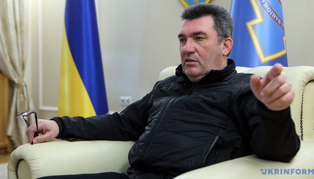 Данилов рассказал, как происходит переход ВСУ на калибры НАТО