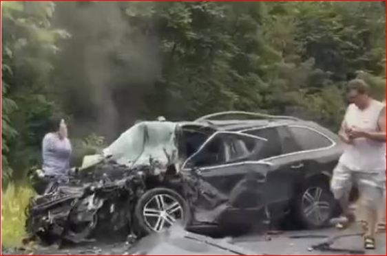 ДТП под Киевом: военные перекрыли трассу, в авто мог быть "Слуга народа"