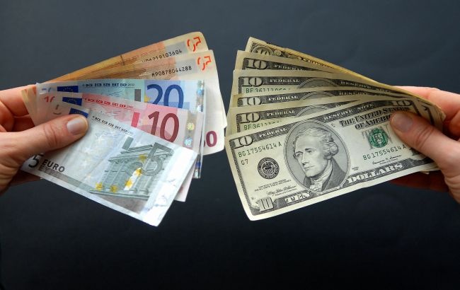 Курс валют: аналитик назвал причины падения евро