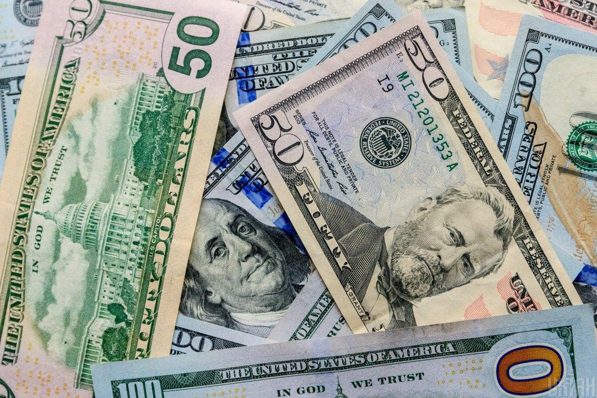 Курс гривны изменился: сколько стоят доллар и евро в обменниках