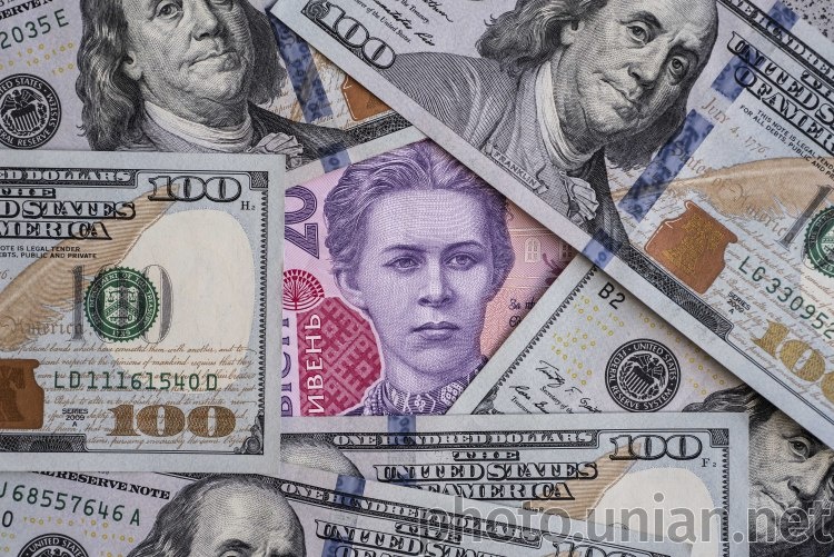 Доллар по 36,6: в Нацбанке сообщили, как можно выгодно купить валюту
