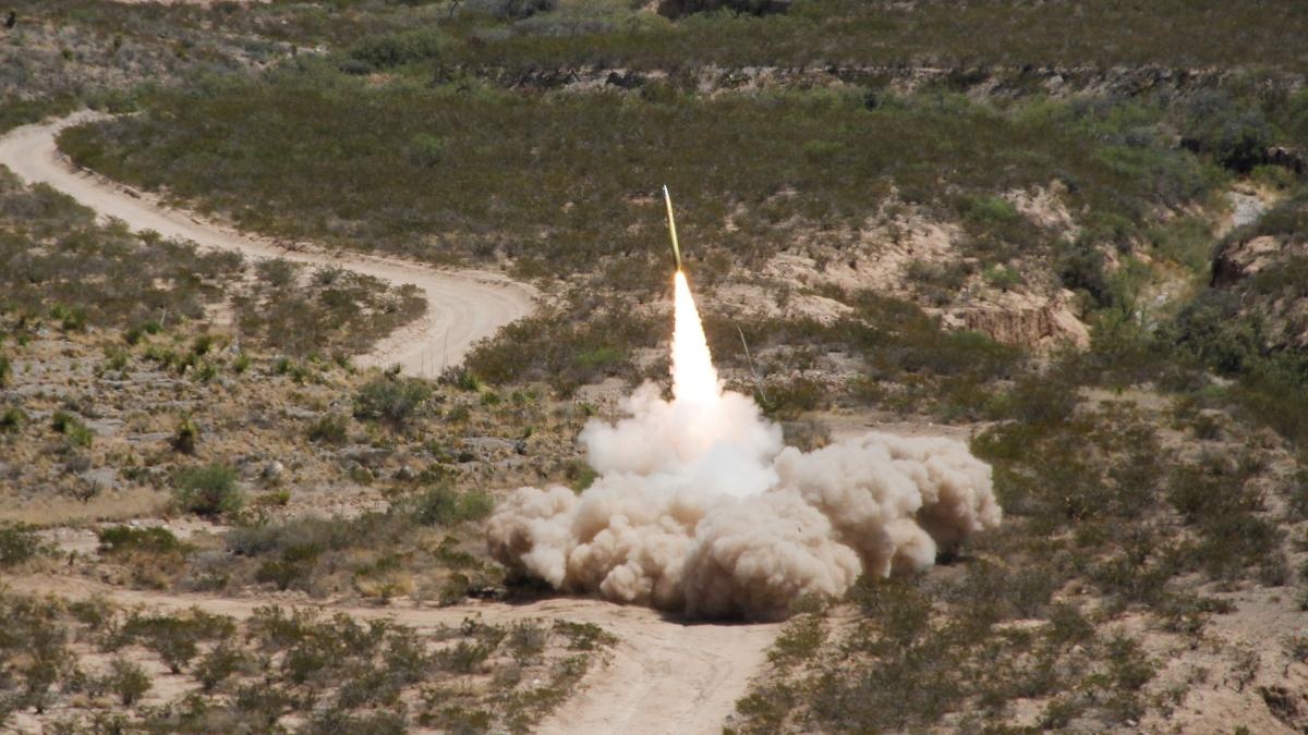 Дешевле ATACMS: США активно работают над более мощной ракетой для HIMARS