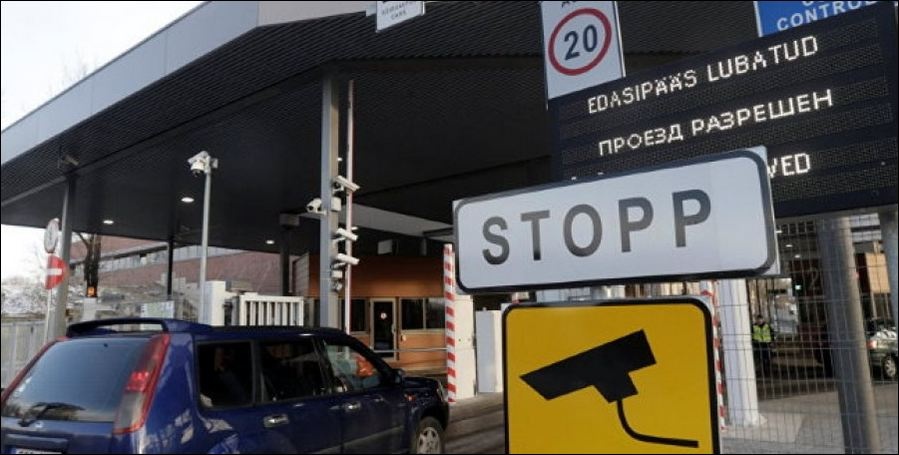 Россияне бегут из страны: на эстонской границе стоит огромная очередь