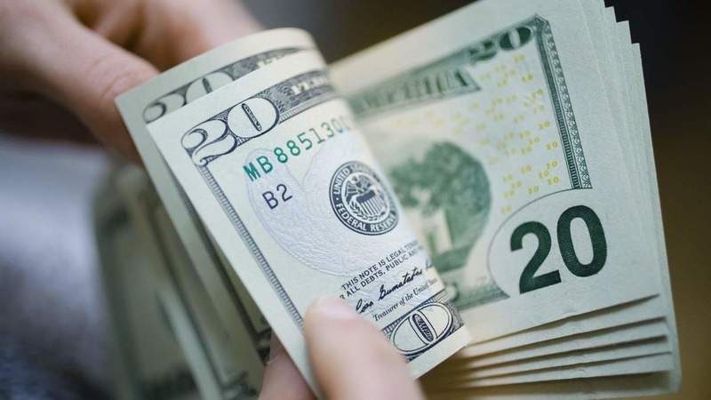Курс доллара после выходных: сколько стоит валюта