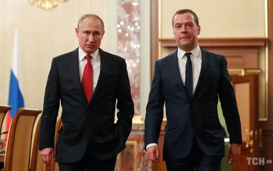 Медведев на публике оскорбил Путина