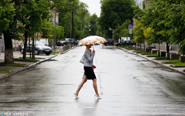 Частину України накриють грозові дощі: прогноз погоди на сьогодні